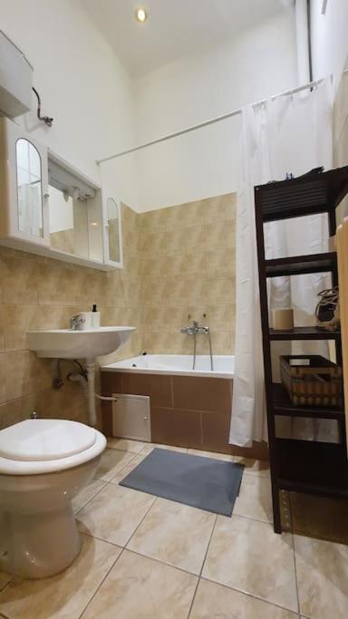 Wesseleny Apartment Near Synagogue With Ac After Renovation Budapest Eksteriør bilde
